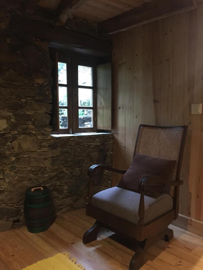 洛萨Casa De Baixo公寓 外观 照片